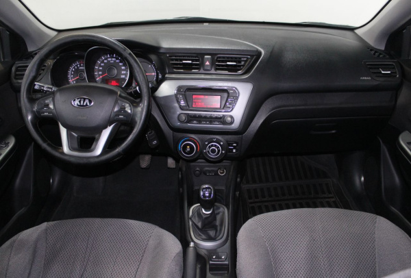 Kia Rio 2014 года с пробегом 132 575 км, фото 15