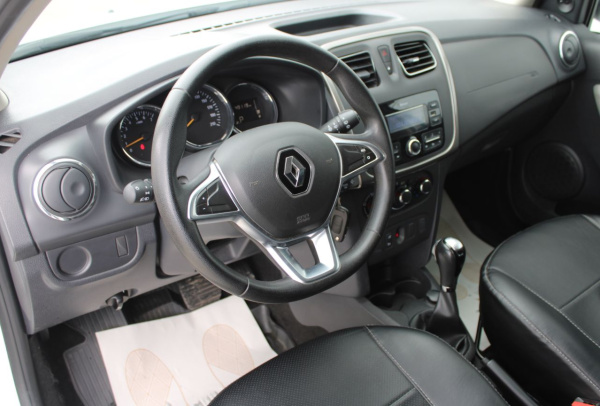 Renault Sandero 2020 года с пробегом 49 114 км, фото 16