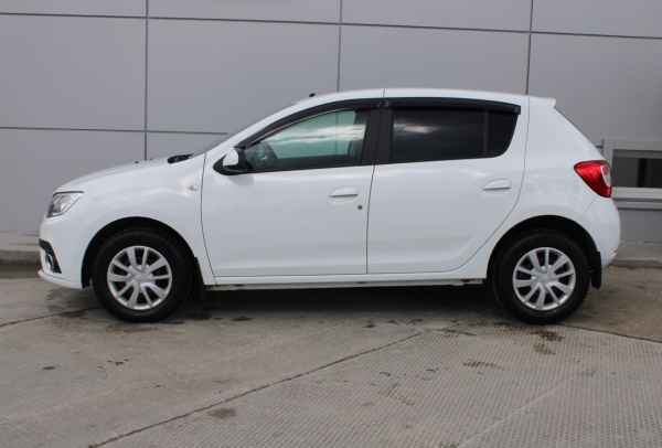 Renault Sandero 2020 года с пробегом 49 114 км, фото 11