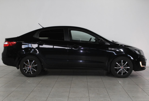 Kia Rio 2014 года с пробегом 132 575 км, фото 4